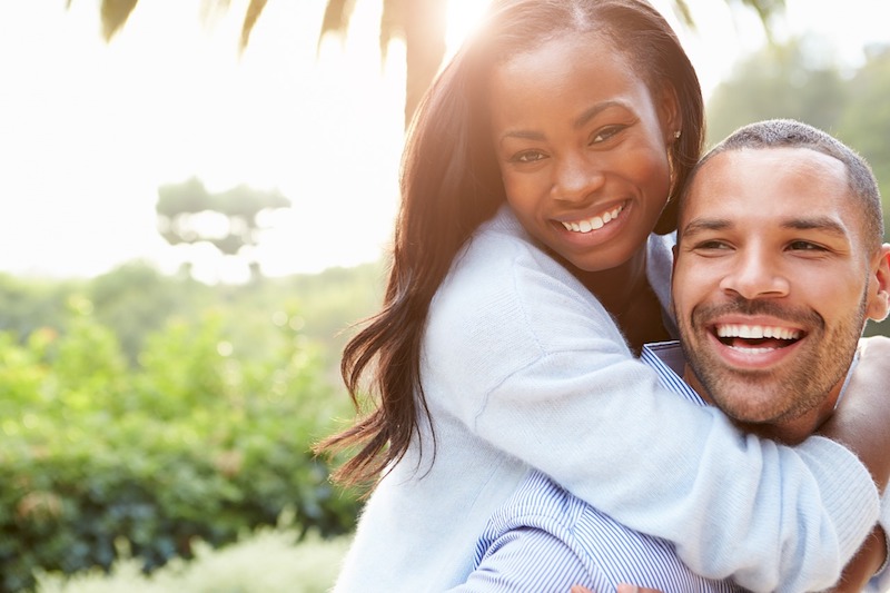 couple-healthy-smiles